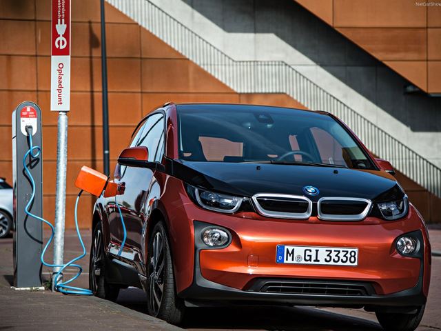 BMW анонсировал специальное издание Electronaut Edition